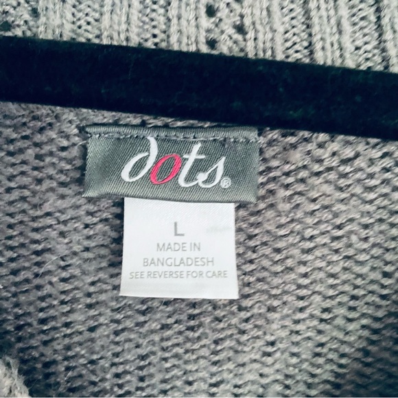 dots Women's Dark Gray Short Sleeve V Neck Knit Sweater Size Large - Picture 10 of 10